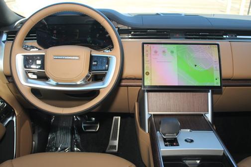2025 Land Rover Range Rover SE