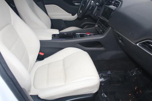 2018 Jaguar F-PACE 25t Prestige