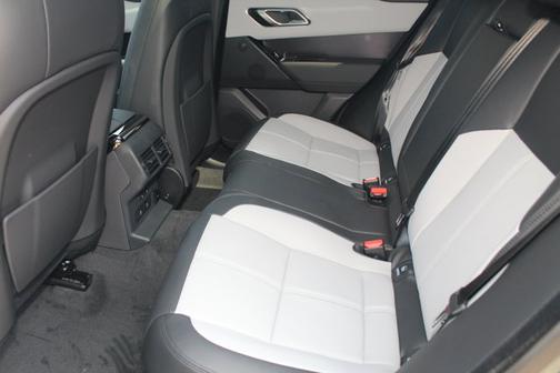 2026 Land Rover Range Rover Velar Dynamic SE