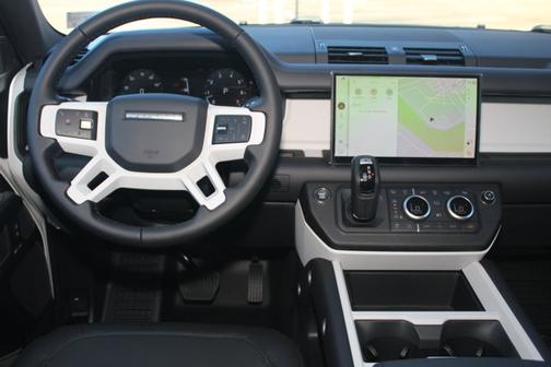 2025 Land Rover Defender S