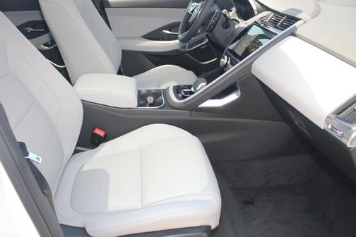2024 Jaguar E-PACE R-Dynamic SE
