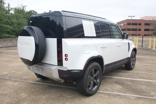 2025 Land Rover Defender S