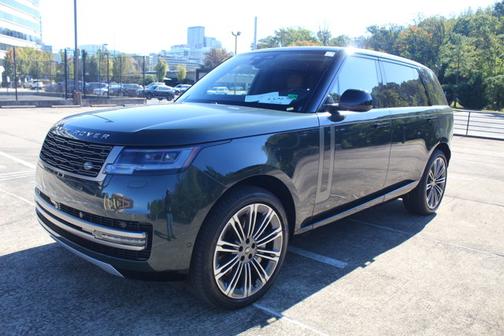 2025 Land Rover Range Rover SE