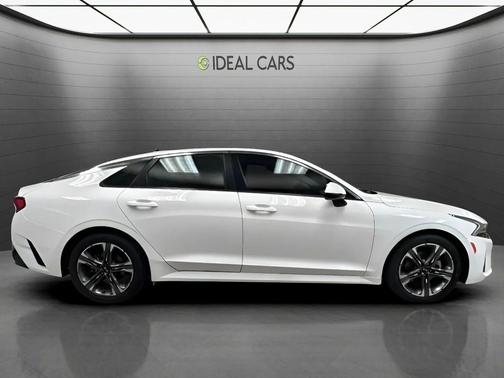 Glacial White Pearl 2021 Kia K5 EX