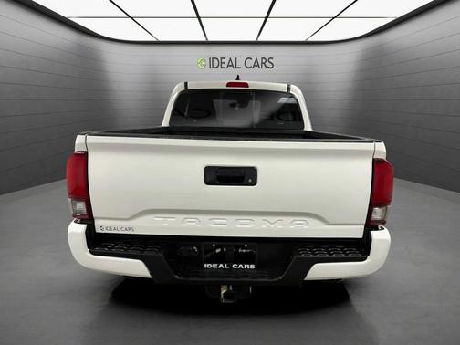 White 2022 Toyota Tacoma SR