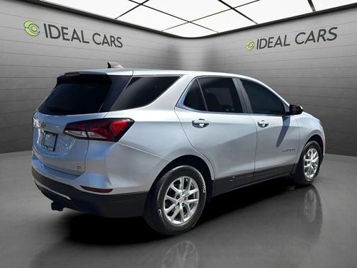 Silver Ice Metallic 2022 Chevrolet Equinox 1LT