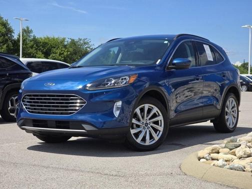 2022 Ford Escape Titanium