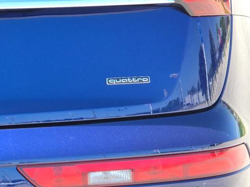 Navarra Blue Metallic 2021 Audi Q5 40 Premium Plus