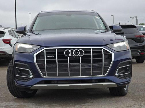 Navarra Blue Metallic 2021 Audi Q5 40 Premium Plus