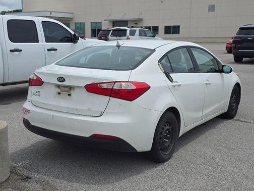 Clear White 2016 Kia Forte LX