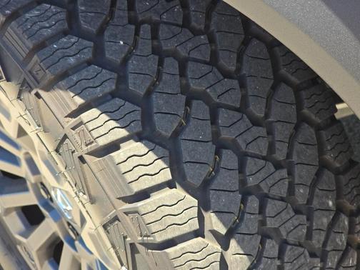 Crystal Black Pearl 2026 Honda Passport TrailSport