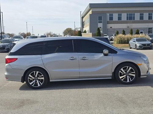 2020 Honda Odyssey Elite