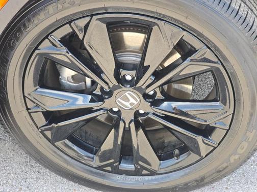 Lunar Silver Metallic 2023 Honda CR-V Hybrid Sport Touring