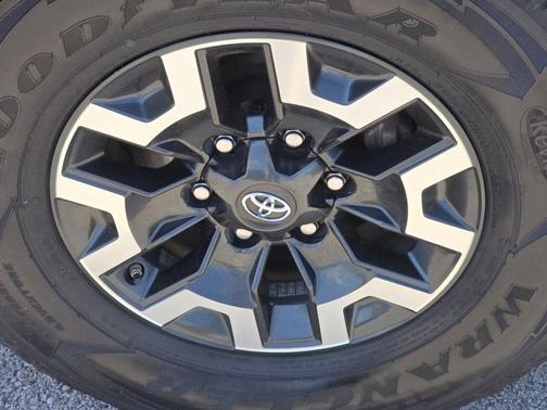 2021 Toyota Tacoma TRD Off Road