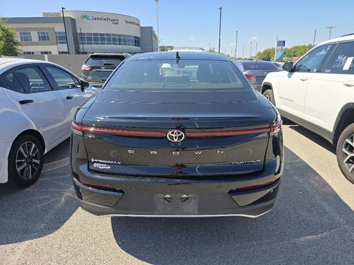 2025 Toyota Crown Platinum
