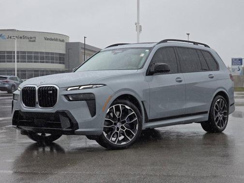 2023 BMW X7 M60i