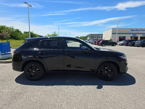 Crystal Black Pearl 2026 Honda HR-V Sport