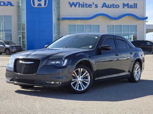 2018 Chrysler 300 Touring
