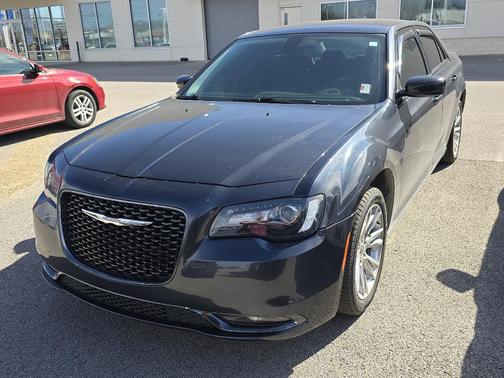 2018 Chrysler 300 Touring