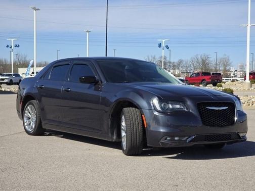 Maximum Steel Metallic 2018 Chrysler 300 Touring