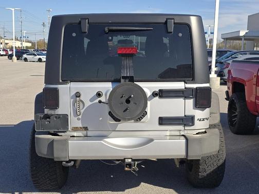 2011 Jeep Wrangler Sahara