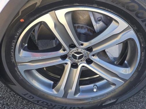 2018 Mercedes-Benz GLC 300 Base