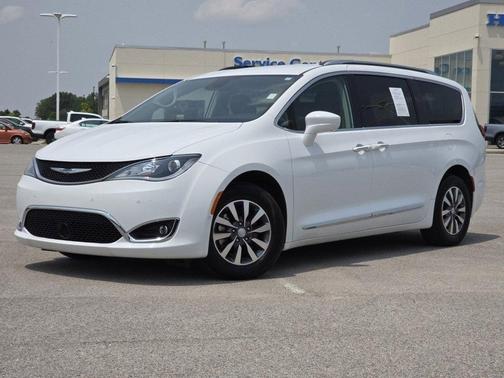 2020 Chrysler Pacifica Touring-L Plus