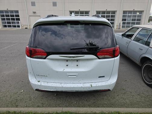 2020 Chrysler Pacifica Touring-L Plus