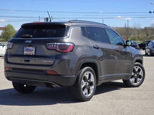 Granite Crystal Clearcoat Metallic 2019 Jeep Compass Limited