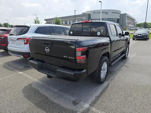 2022 Nissan Frontier SV