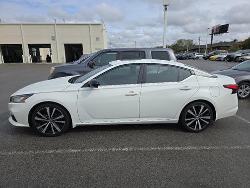 2021 Nissan Altima 2.5 SR