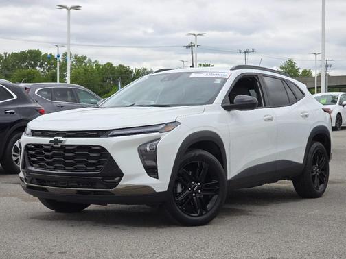 Summit White 2025 Chevrolet Trax ACTIV