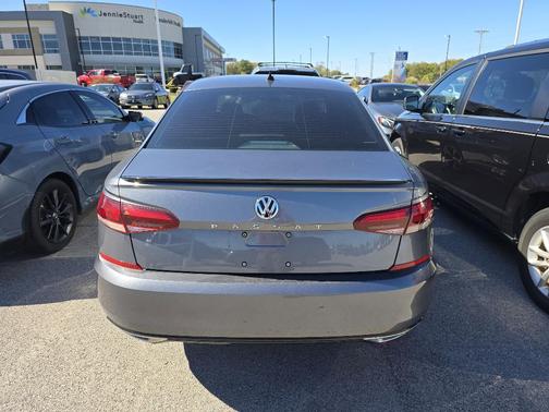 2020 Volkswagen Passat 2.0T R-Line