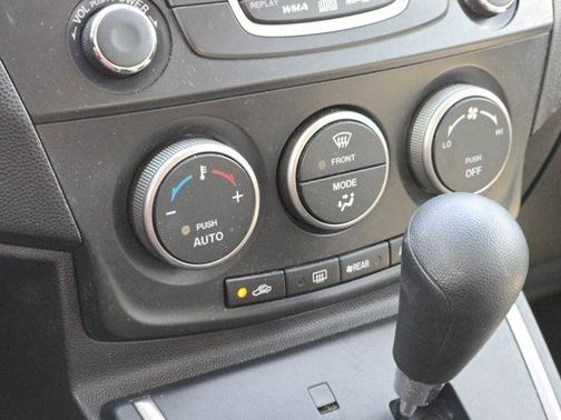2012 Mazda Mazda5 Sport