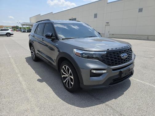 2023 Ford Explorer ST-Line