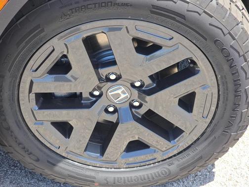 Crystal Black Pearl 2026 Honda CR-V Hybrid TrailSport