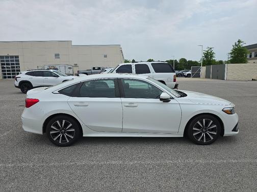 Platinum White Pearl 2022 Honda Civic EX