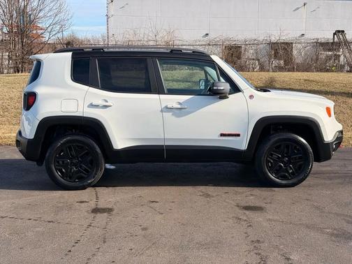 2015 Jeep Renegade Trailhawk