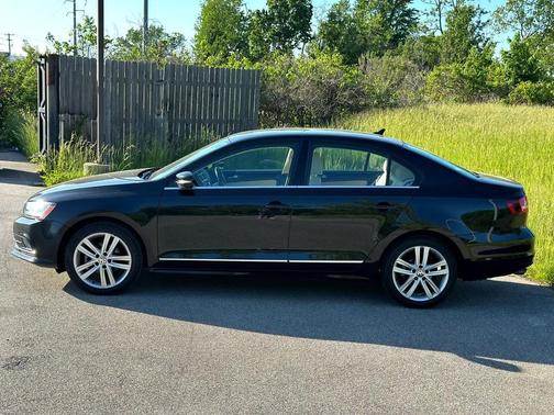 2017 Volkswagen Jetta 1.8T SEL