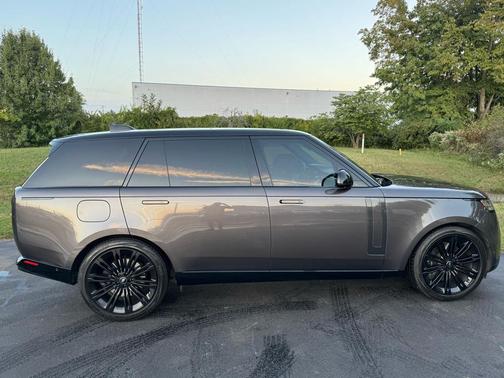 2022 Land Rover Range Rover First Edition