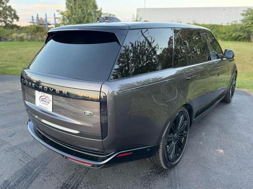 2022 Land Rover Range Rover First Edition