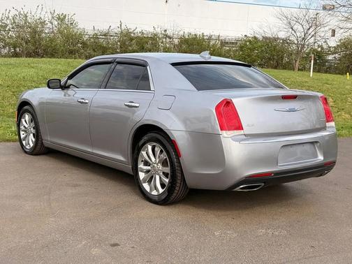 Billet Silver Metallic Clearcoat 2018 Chrysler 300 Limited