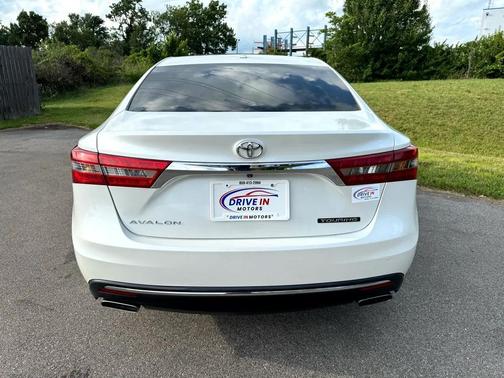 2017 Toyota Avalon Touring