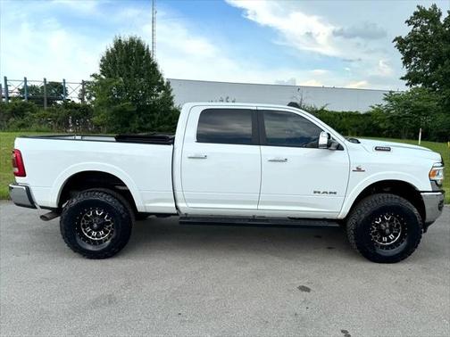 2020 RAM 2500 Laramie Crew Cab 4X4 6'4' Box