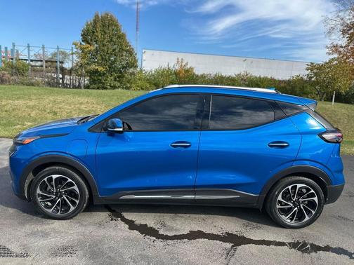 2022 Chevrolet Bolt EUV FWD Premier