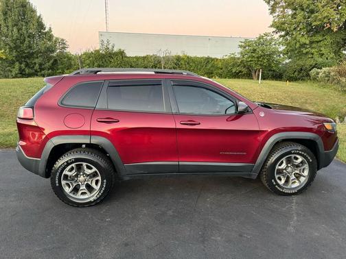 2019 Jeep Cherokee Trailhawk