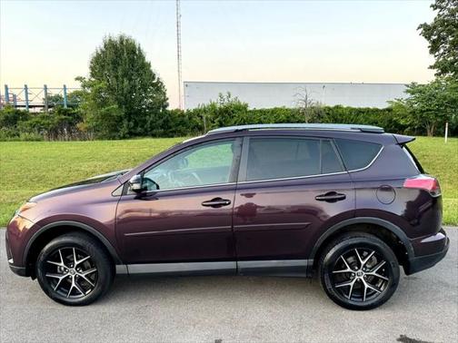 2018 Toyota RAV4 SE