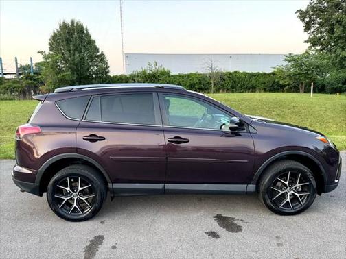 2018 Toyota RAV4 SE