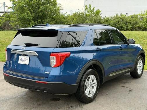 Atlas Blue Metallic 2020 Ford Explorer XLT