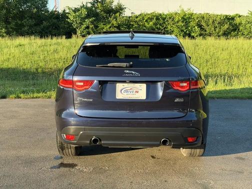 Dark Sapphire Metallic 2017 Jaguar F-PACE 35t